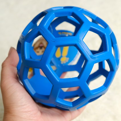 蝦皮--美國JW 天然橡膠洞洞球(L)  寵物益智玩具