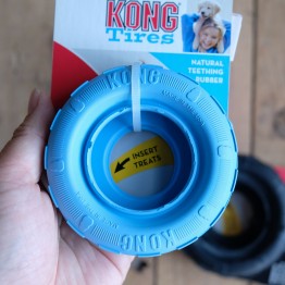 美國KONG Puppy Tires / 幼犬輪胎玩具(S)